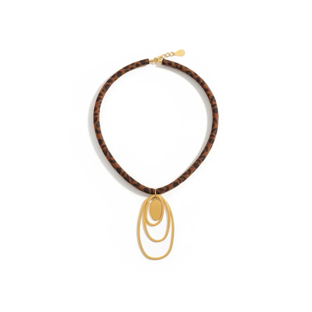 Layered Oval Pendant Necklace