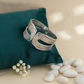 Waveform Cuff