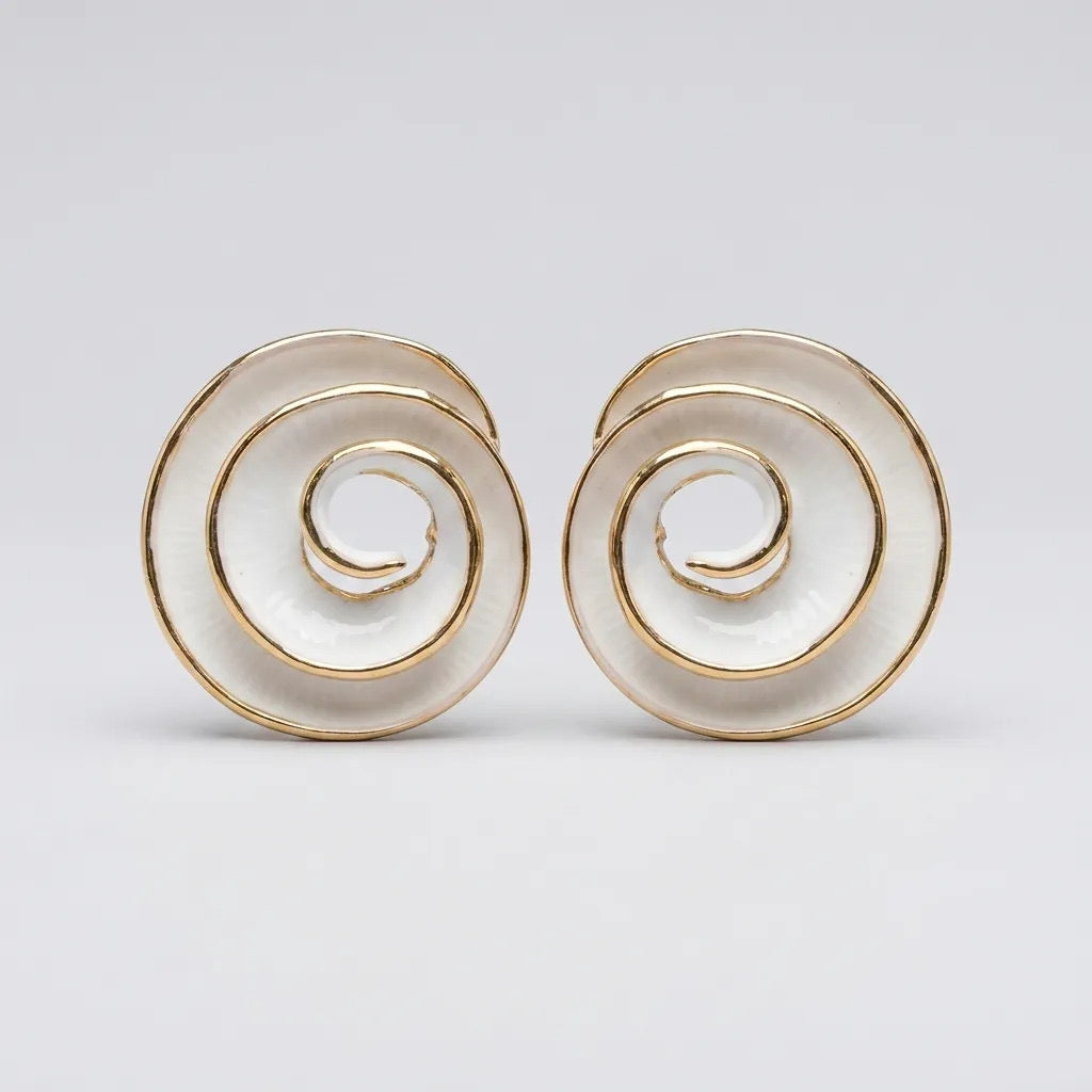 Hypnotic Studs