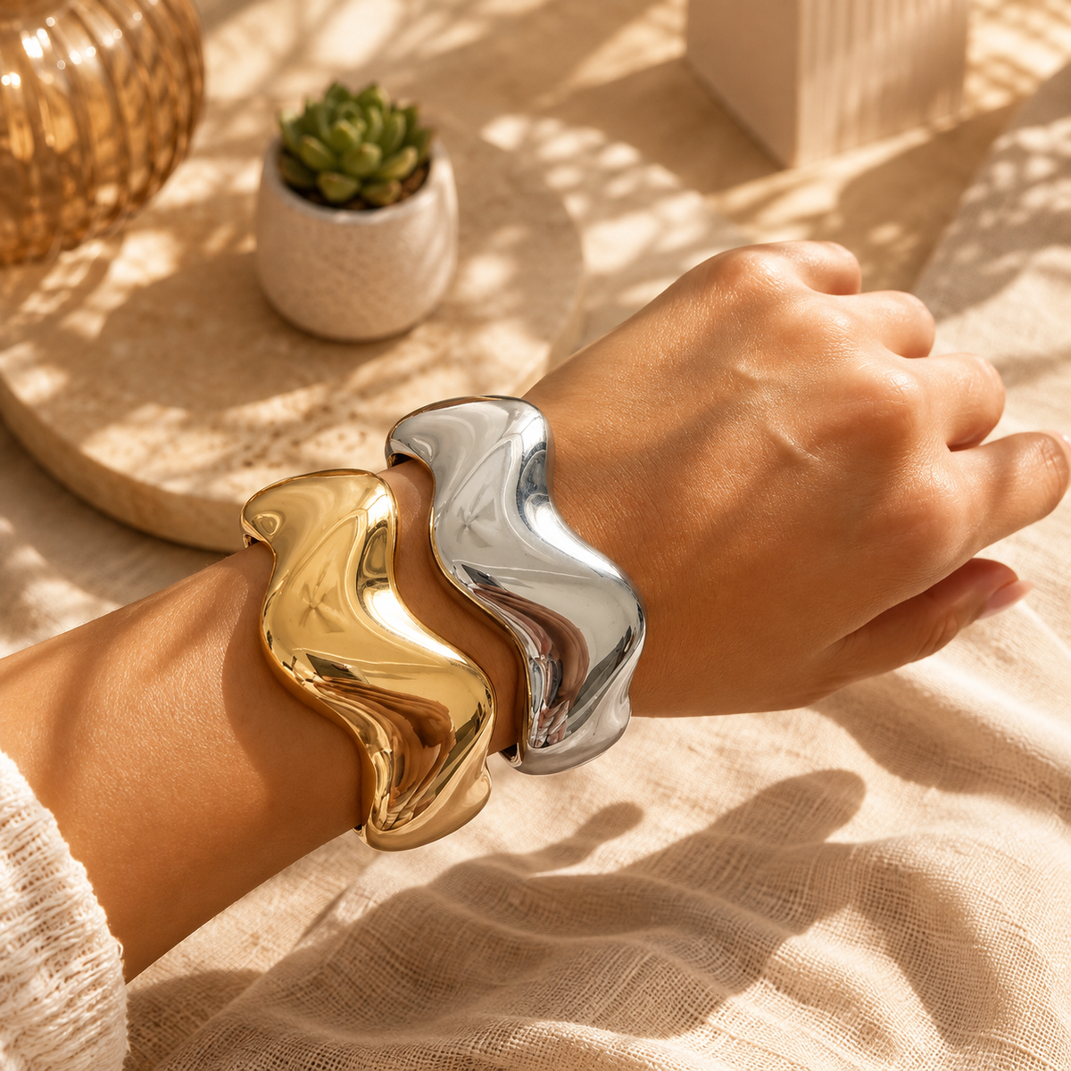 Sculpted Gold Bangle