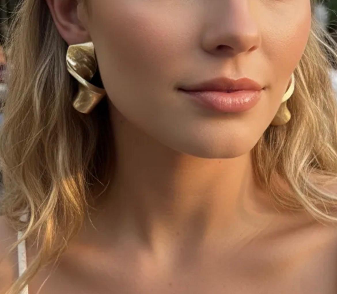 Twist Golden Earrings