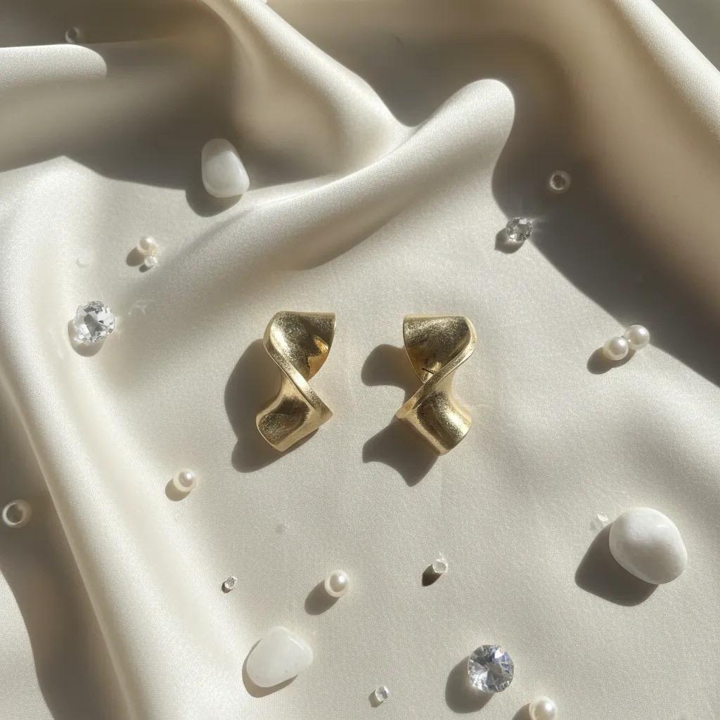 Twist Golden Earrings
