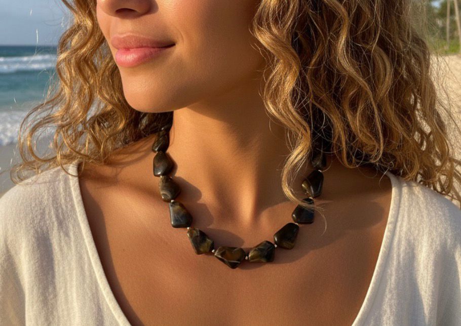 Brown Collar